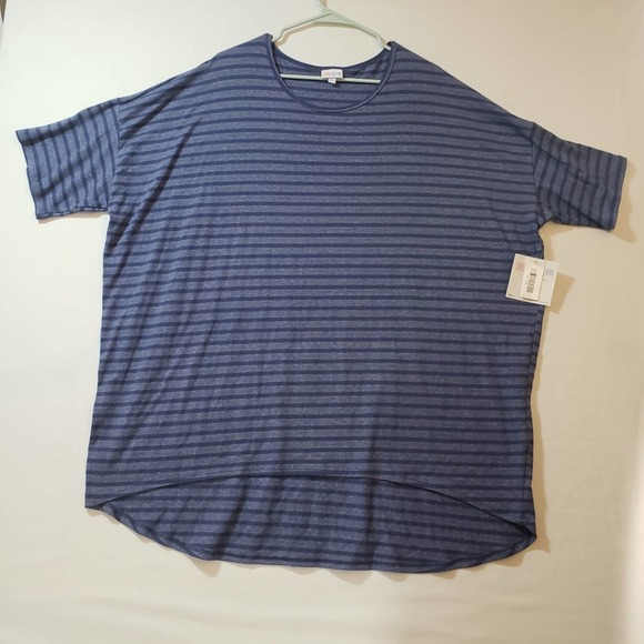 Chemise LuLaRoe Irma 2XS Bleu - Motif Triangle Effet Délavé - Neuve Avec étiquettes